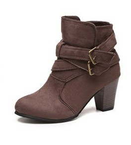 Cizme de dama cu toc joase in mai multe culori cu bretele si catarama metalica