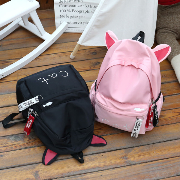 Rucsacuri de damă care imit diferite animale