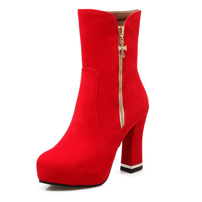 Γυναικείες κομψές μπότες σε διάφορα χρώματα με ψηλά τακούνια και με  φερμουάρ