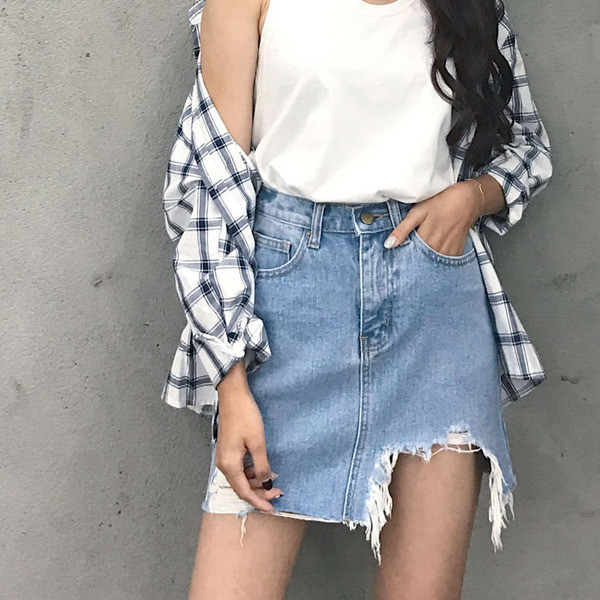 Stílusos lezser női farmerszoknya, magas derékkal, két színben