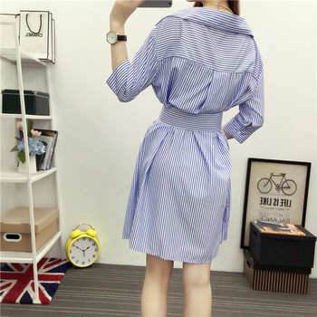 Stílusos alkalmi női csíkos ruha kék és fekete színben