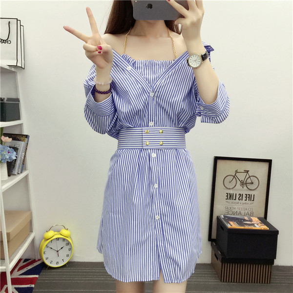 Stílusos alkalmi női csíkos ruha kék és fekete színben