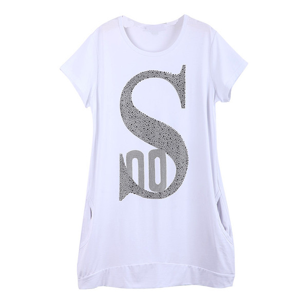 Női kivágott póló típusú tunika fém díszítéssel és brokáttal