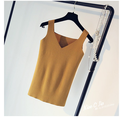 Πλεκτό γυναικείο αμάνικο με χοντρό λουράκι σε αρκετά σύγχρονα χρώματα