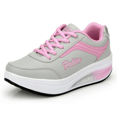 Női sport és alkalmi sportcipő magas talppal több színben, két modell