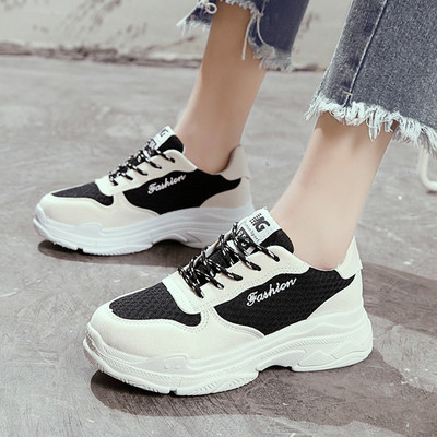 Αθλητικά γυναικεία παπούτσια  casual σε μαύρο και κόκκινο χρώμα