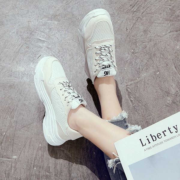 Αθλητικά γυναικεία παπούτσια  casual σε μαύρο και κόκκινο χρώμα