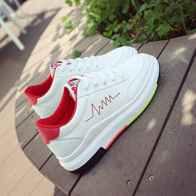 Περιστασιακά γυναικεία αθλητικά παπούτσια σε κόκκινο, πράσινο και μαύρο χρώμα