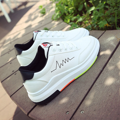 Περιστασιακά γυναικεία αθλητικά παπούτσια σε κόκκινο, πράσινο και μαύρο χρώμα