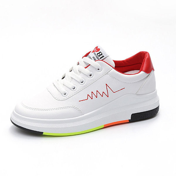 Περιστασιακά γυναικεία αθλητικά παπούτσια σε κόκκινο, πράσινο και μαύρο χρώμα