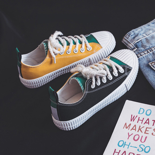 Stílusos alkalmi női tornacipő két színben