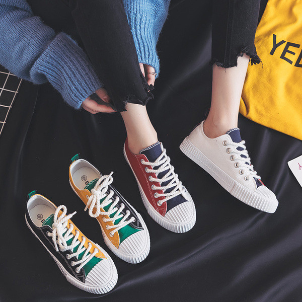 Stílusos alkalmi női tornacipő két színben