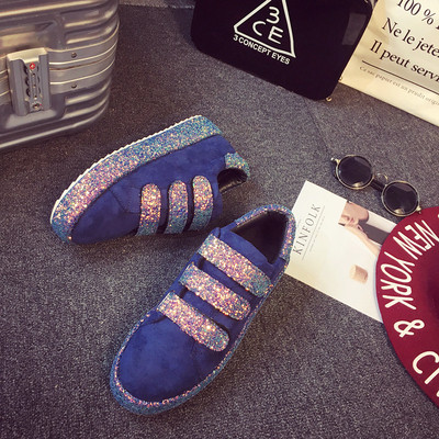 Κομψά σπορ γυναικέια παπούτσια σε δύο χρώματα