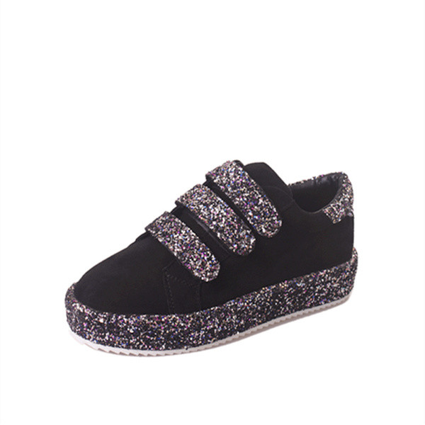 Κομψά σπορ γυναικέια παπούτσια σε δύο χρώματα