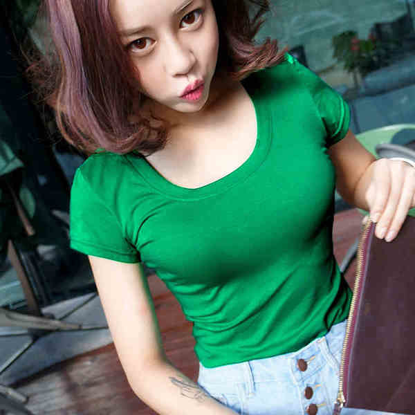 Tricou simplu de damă cu mâneci scurte în diferite culori