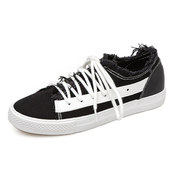 Κομψά casual γυναικεία παπούτσια σε λευκό, μαύρο και πράσινο χρώμα