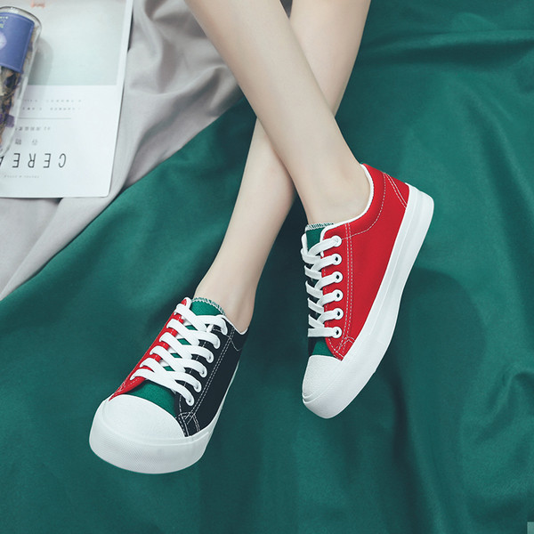 Lezser alkalmi női tornacipő három színben