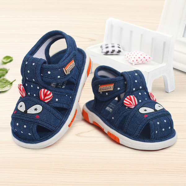 Alkalmi gyerekszandál fiúknak és lányoknak