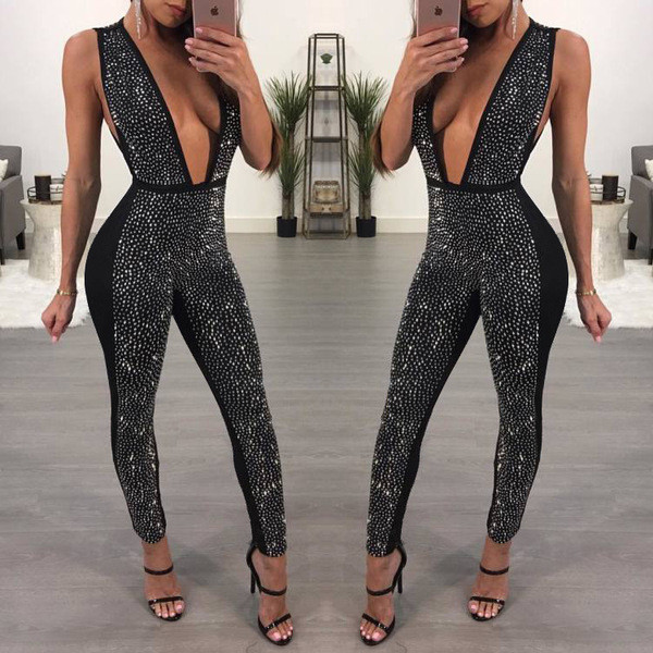 Κομψή  γυναικεία σαλοπέτα με βαθύ λαιμό και πέτρες σε τρία χρώματα