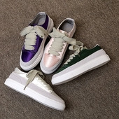 Κομψά γυναικεία αθλητικά παπούτσια  με επίπεδη σόλα σε διάφορα χρώματα