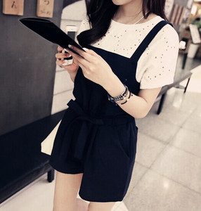 Κομψή  γυναικεία σαλοπέτα με ελαστική μέση και ζώνη γύρω από τη μέση