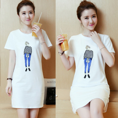 Női póló típusú tunika rövid ujjú, mintával