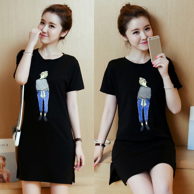 Női póló típusú tunika rövid ujjú, mintával