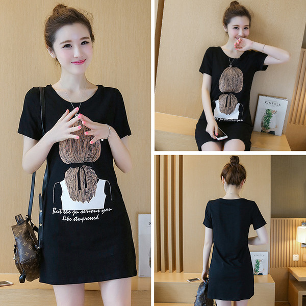 Női póló típusú tunika rövid ujjú, mintával