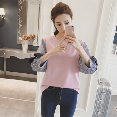 Női kivágott blúz széles ujjakkal, szatén szalagokkal / nyakkendőkkel