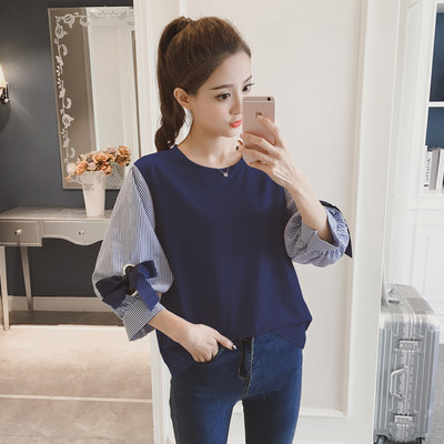 Női kivágott blúz széles ujjakkal, szatén szalagokkal / nyakkendőkkel