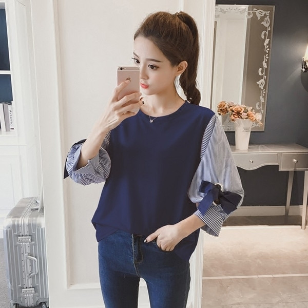 Női kivágott blúz széles ujjakkal, szatén szalagokkal / nyakkendőkkel