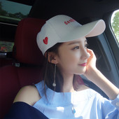 Γυναικείο αθλητικό καπέλο α με διαφορετική έγχρωμη εφαρμογή, πολλά μοντέλα