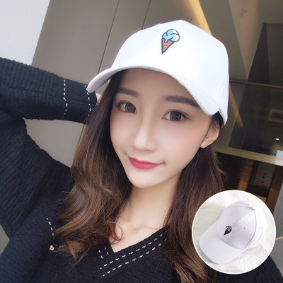 Γυναικείο αθλητικό καπέλο α με διαφορετική έγχρωμη εφαρμογή, πολλά μοντέλα