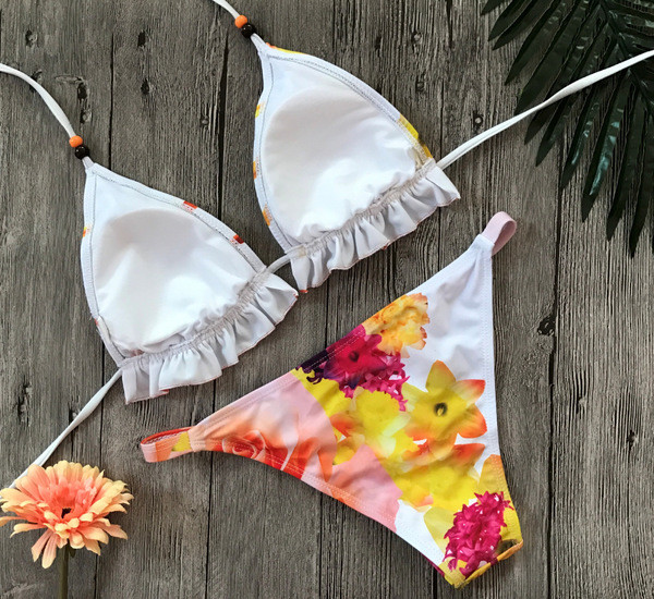 Costum de baie colorat pentru doamne în două părți