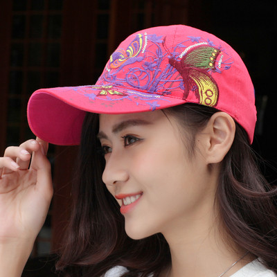 Palarie casual de dama cu vizor si broderie colorata in multe culori diferite