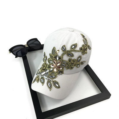 Palarie de dama moderna din denim cu pietre in mai multe culori