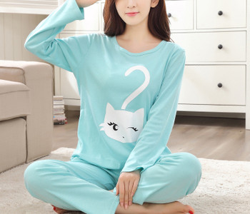 Γυναικεία πιτζάμα με εκτυπώσεις σε διάφορα μοντέλα