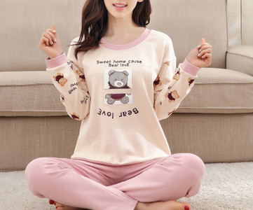 Γυναικεία πιτζάμα με εκτυπώσεις σε διάφορα μοντέλα