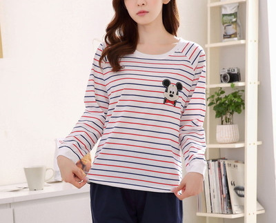 Γυναικεία πιτζάμα με εκτυπώσεις σε διάφορα μοντέλα