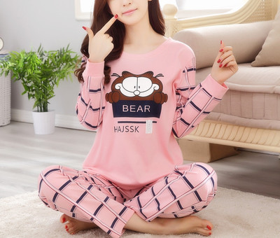 Γυναικεία πιτζάμα με εκτυπώσεις σε διάφορα μοντέλα