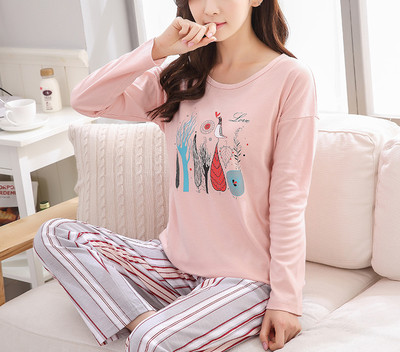 Γυναικεία πιτζάμα με εκτυπώσεις σε διάφορα μοντέλα