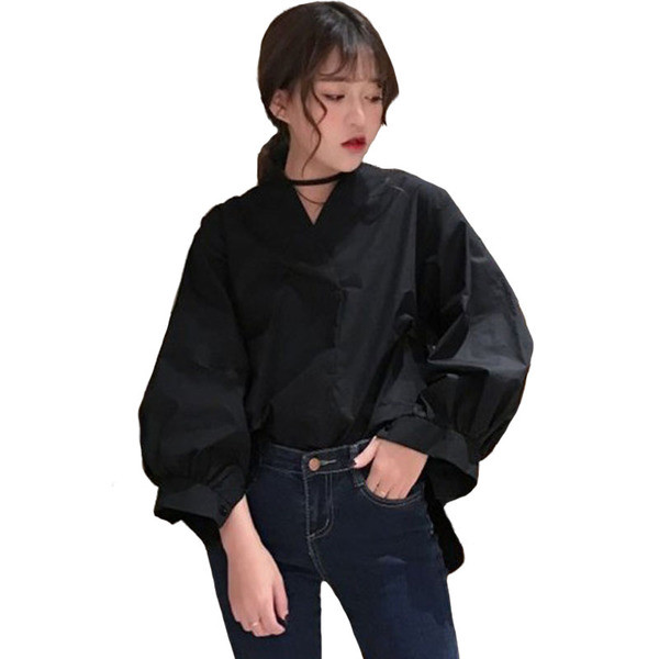 Cămașă de damă extravagantă model larg cu mâneci lungi în alb și negru