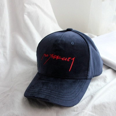 Γυναικείο αθλητικό καπέλα με γείσο, πολλά μοντέλα σε διαφορετικά χρώματα