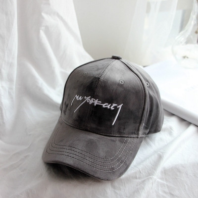 Γυναικείο αθλητικό καπέλα με γείσο, πολλά μοντέλα σε διαφορετικά χρώματα