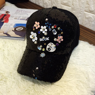 Palarie de dama moderna respirabila cu vizor cu paiete decorative, mai multe modele