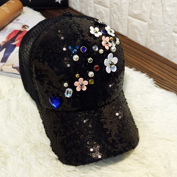 Palarie de dama moderna respirabila cu vizor cu paiete decorative, mai multe modele