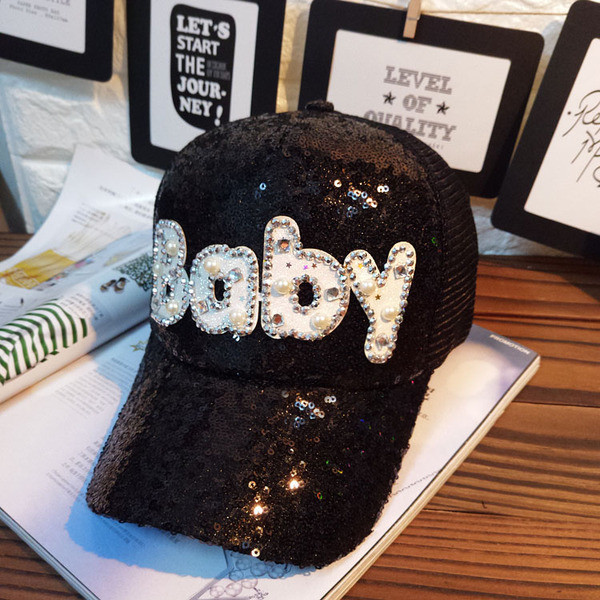 Palarie de dama moderna respirabila cu vizor cu paiete decorative, mai multe modele