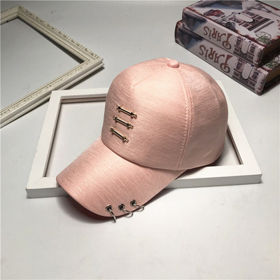 Actuala palarie HIT dama cu vizor si elemente decorative metalice in mai multe culori