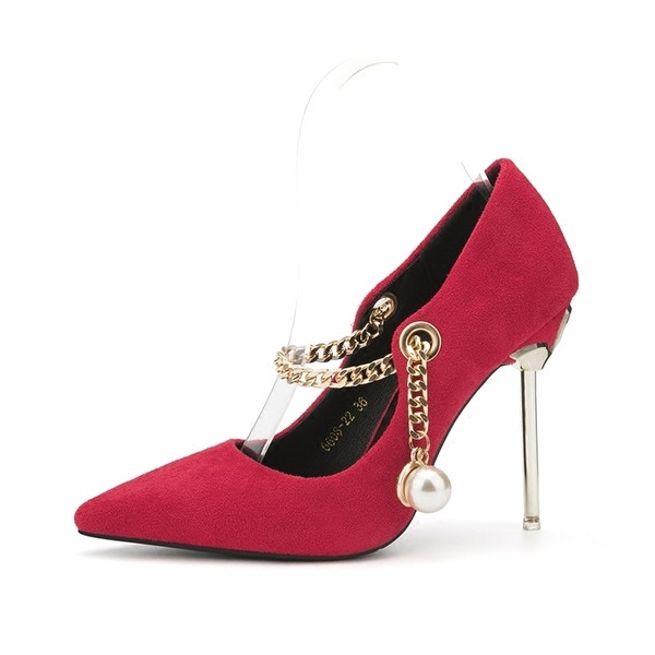 Γυναικεία παπούτσια με μεταλλική αλυσίδα σε διάφορα χρώματα