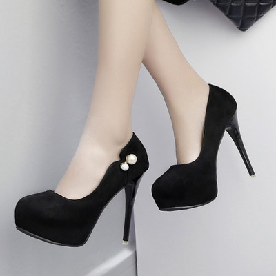 Γυναικεία παπούτσια με ψηλά τακούνια σε διάφορα μοντέλα με διακοσμητικές πέτρες και μεταλλικά στοιχεία